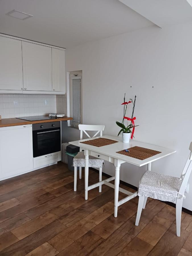 Appartement Cool Studio à Prague Extérieur photo